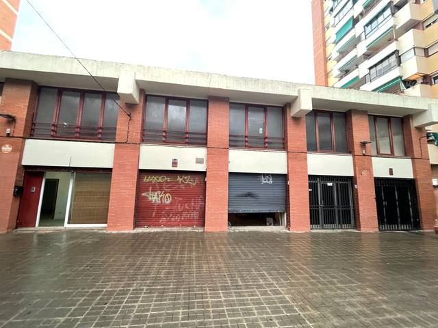 Local comercial en Venta en Passeig d'Urrutia, 123 en La Guineueta