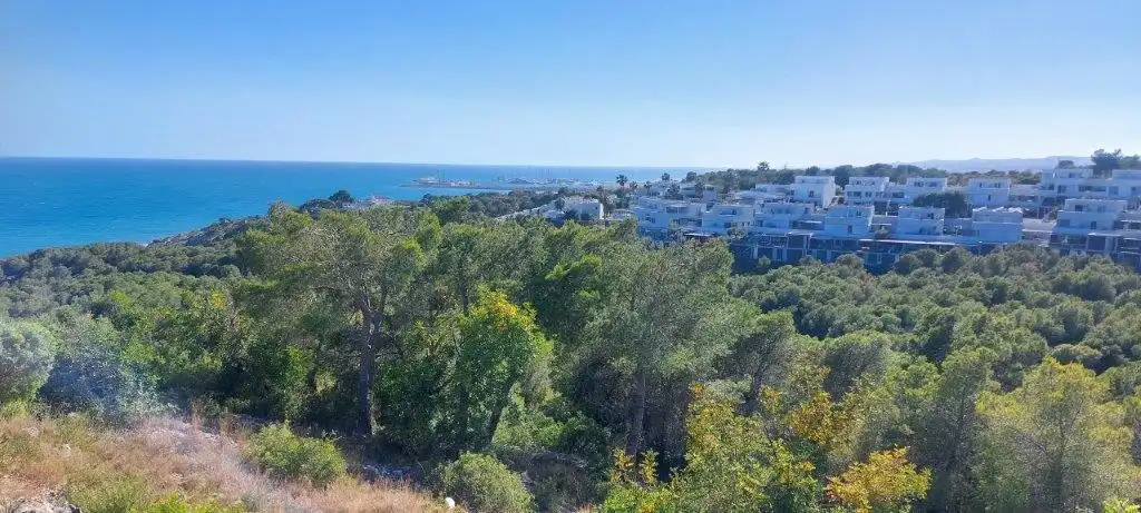 Vista exterior de Dúplex en venda en Sant Pere de Ribes amb Aire condicionat, Calefacció i Jardí privat