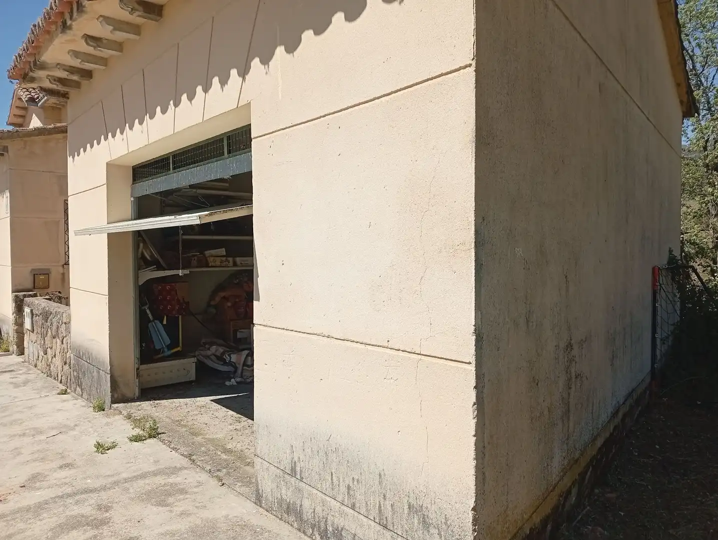 Exterior view of Houses for sale in Talaveruela de la Vera  with Private garden