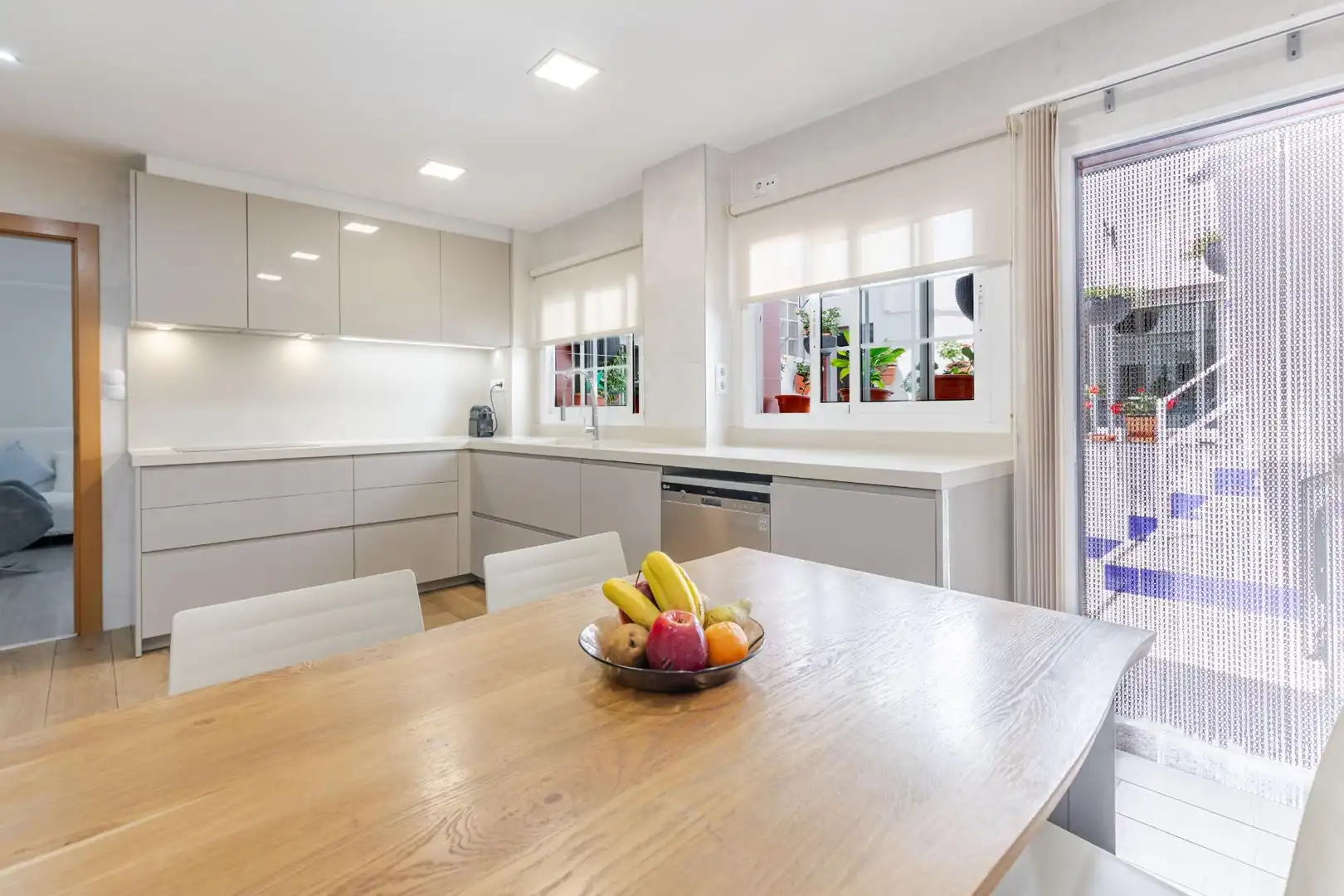 Cocina de Casa adosada en venta en Sagunto / Sagunt con Aire acondicionado, Calefacción y Terraza