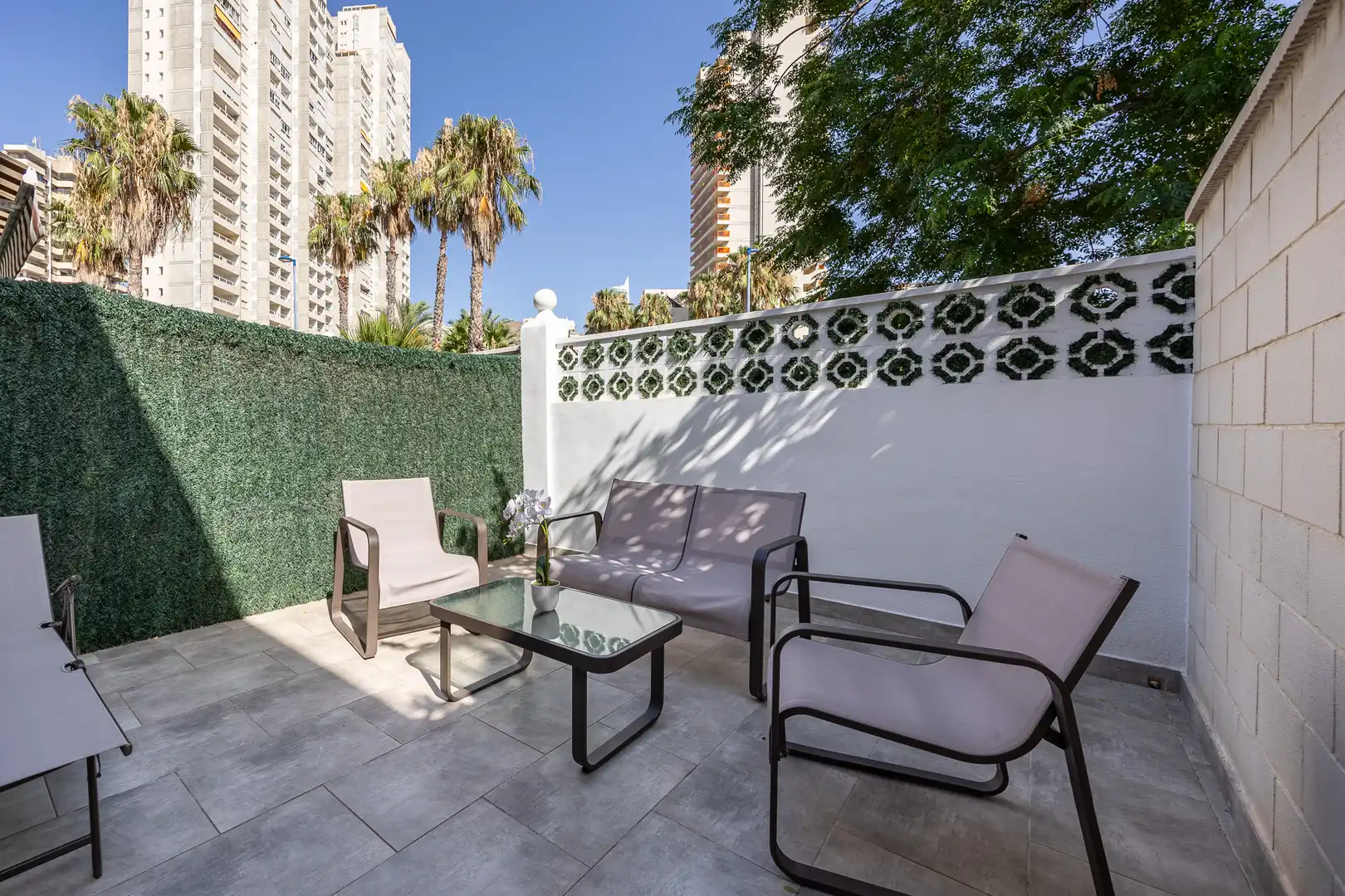 Terrassa de Casa adosada en venda en Benidorm amb Piscina, Moblat i Piscina comunitària