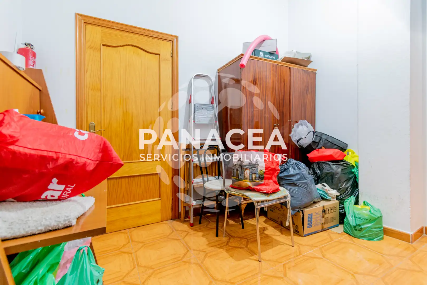 Local en venta en Vícar