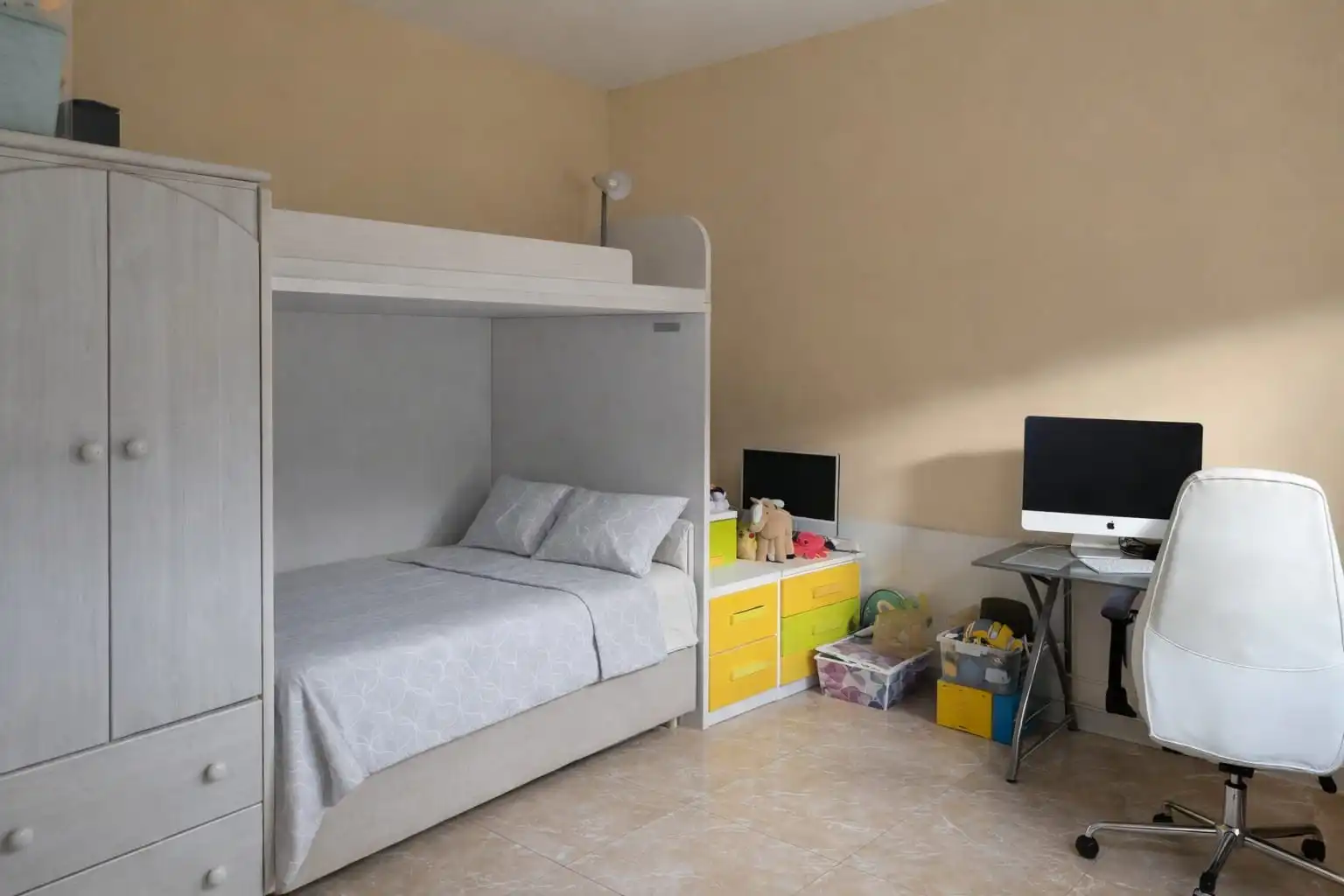 Dormitori de Casa o xalet en venda en Santa Susanna amb Aire condicionat, Calefacció i Jardí privat
