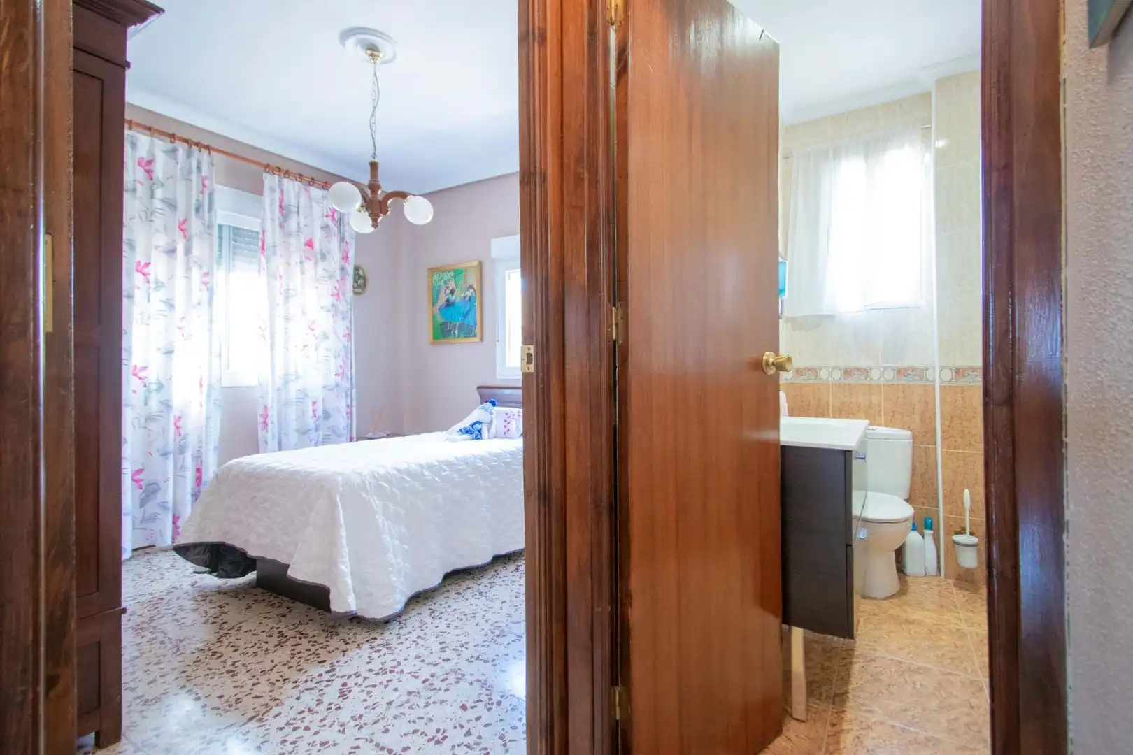 Bedroom of Houses for sale in Mairena del Aljarafe  with Air Conditioner, Heating and Private garden
