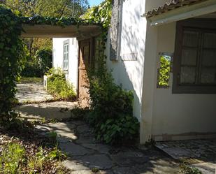 Jardí de Finca rústica en venda en Castro de Rei amb Jardí privat