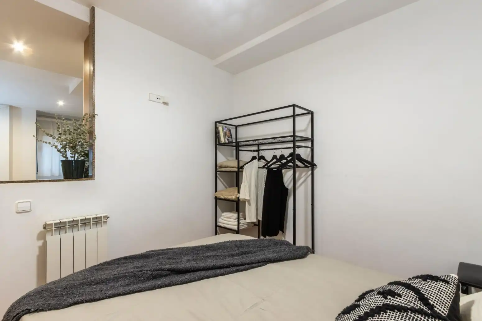 Schlafzimmer von Wohnung zum Verkauf in Terrassa mit Heizung, Parkett und Terrasse
