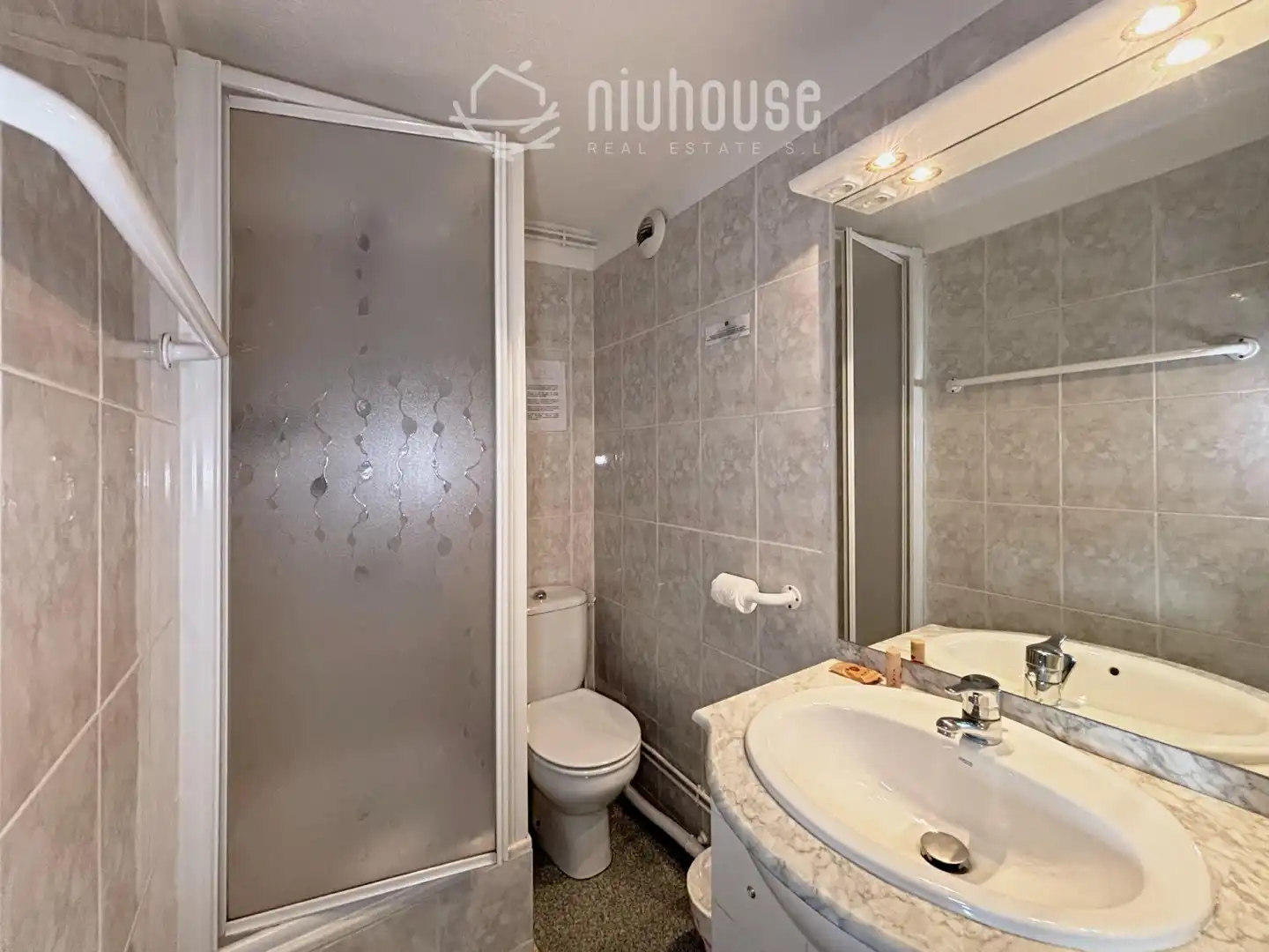 Hotel en venta en Latour - de - Carol, imagen 36