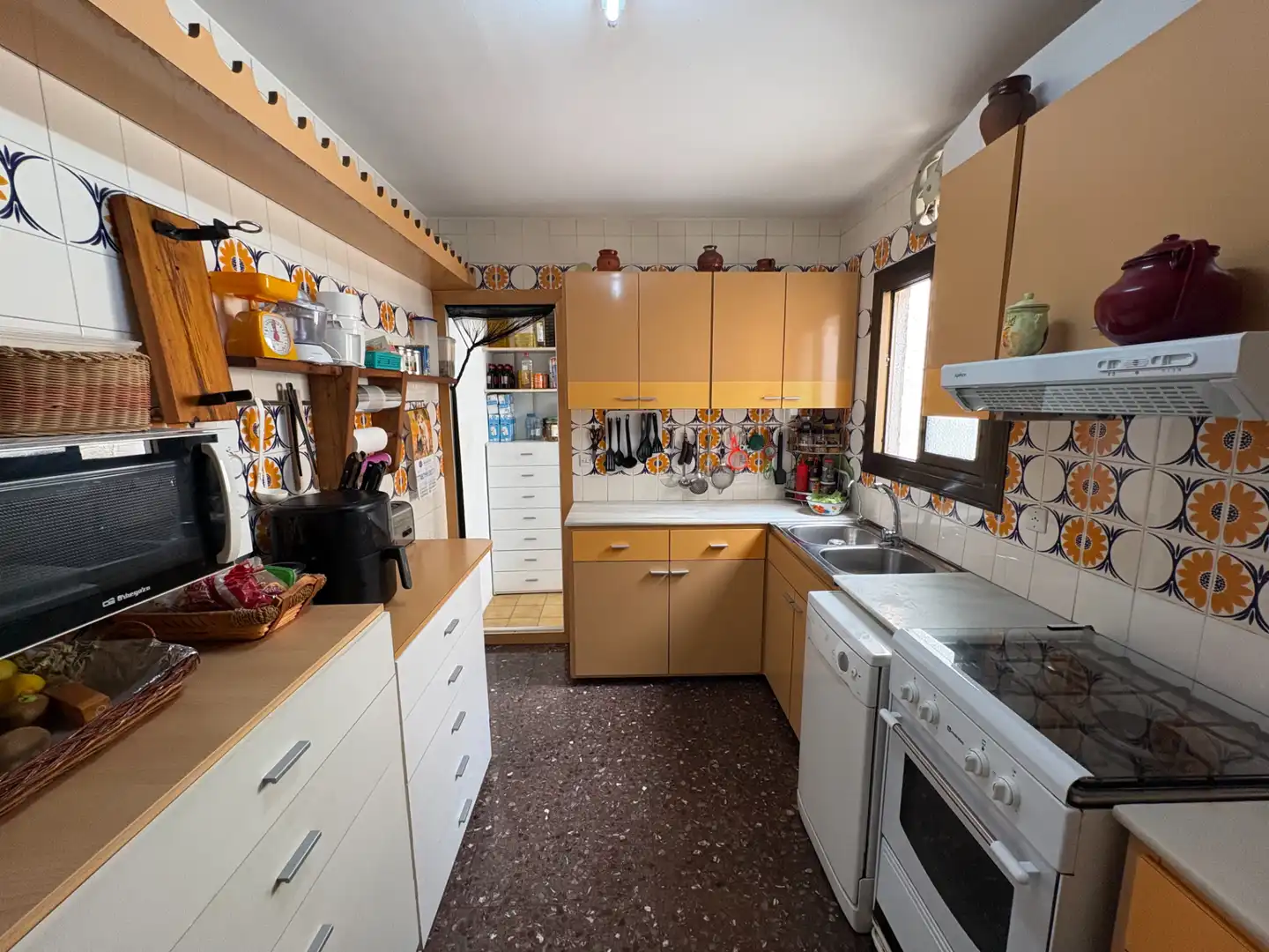 Cuina de Àtic en venda en Santa Coloma de Gramenet amb Aire condicionat, Calefacció i Terrassa