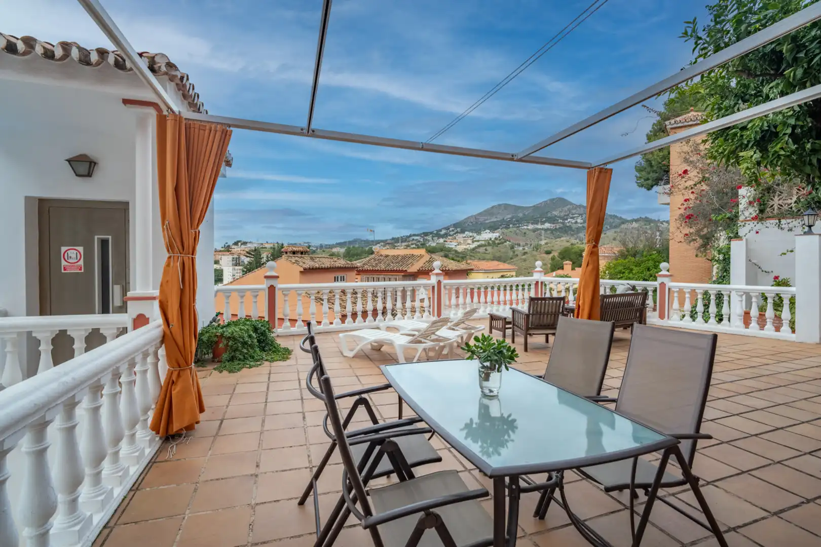 Terrace of Houses for sale in Málaga  with Air Conditioner, Heating and Private garden