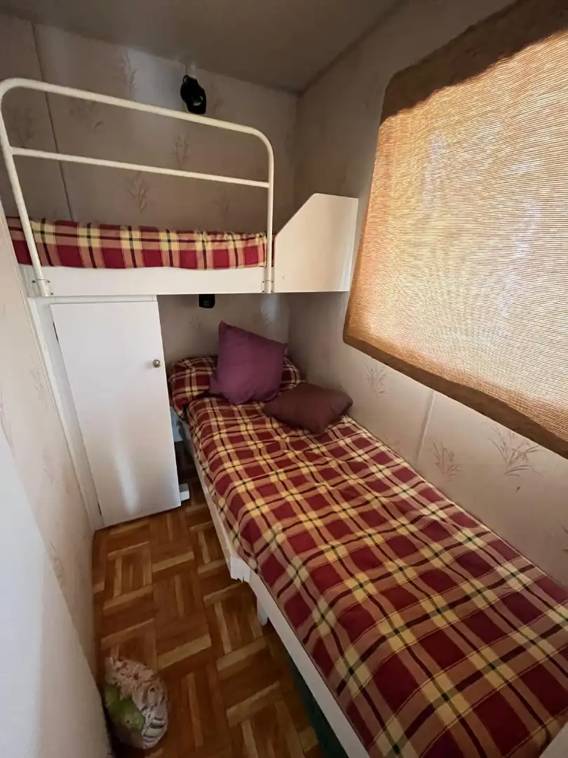 Habitación de Finca rústica en venta en Zaragoza con Aire acondicionado, Calefacción y Jardín privado