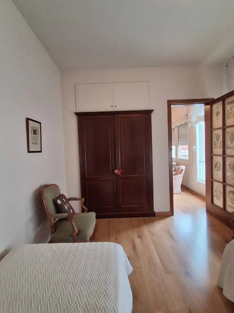 Wohnung zum Verkauf in Barcelona mit Klimaanlage, Heizung und Parkett