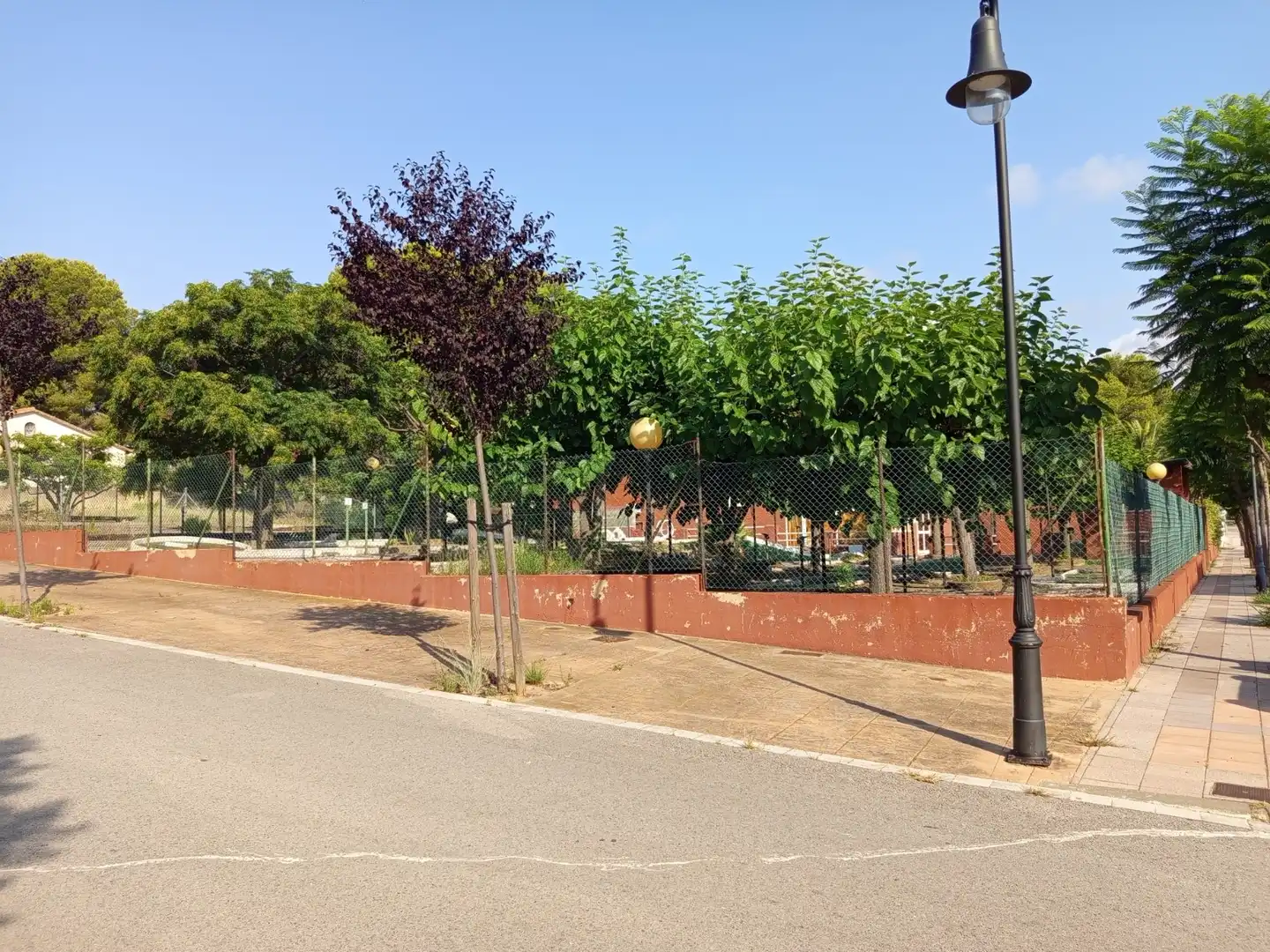 Exterior view of Buildings for sale in Roda de Berà
