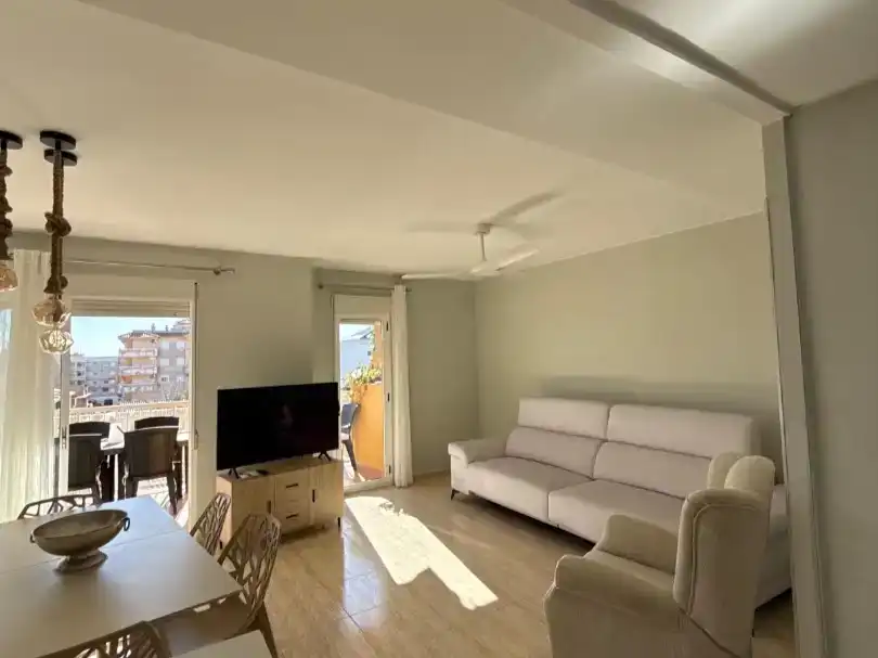 Wohnzimmer von Wohnung zur Miete in Miramar mit Klimaanlage, Schwimmbad und Balkon
