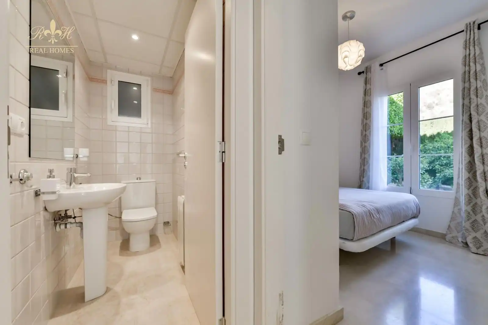 Chalet con piscina en venta en GOLF BAHÍA, imagen 18