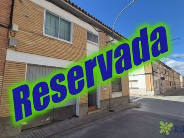 Haus mit Garten zum Verkauf in Calle José María Lacarra