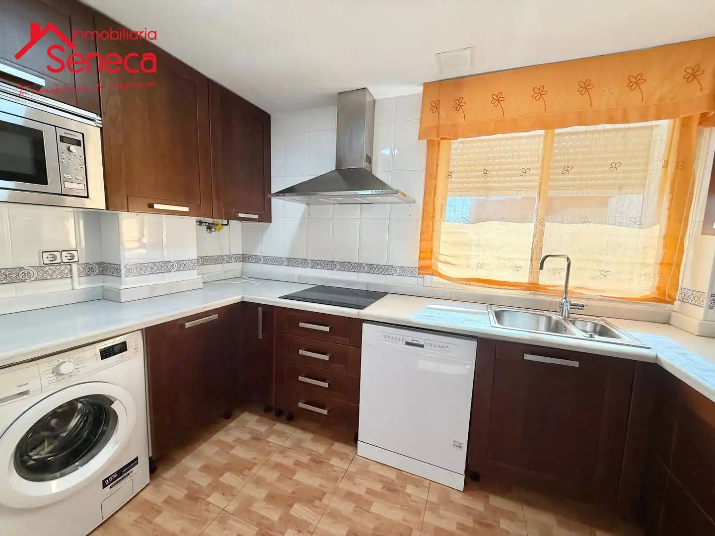 Cuina de Dúplex en venda en Córdoba amb Aire condicionat, Calefacció i Terrassa
