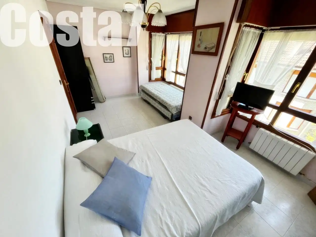 Habitación de Piso en venta en Noja con Terraza, Amueblado y Piscina comunitaria