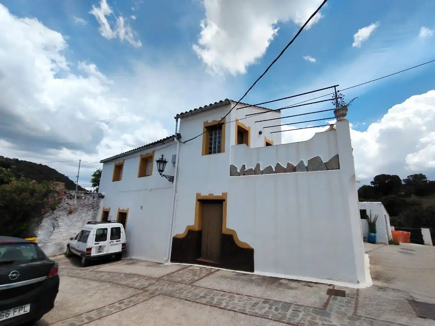 Vista exterior de Casa o xalet en venda en Benarrabá, Málaga