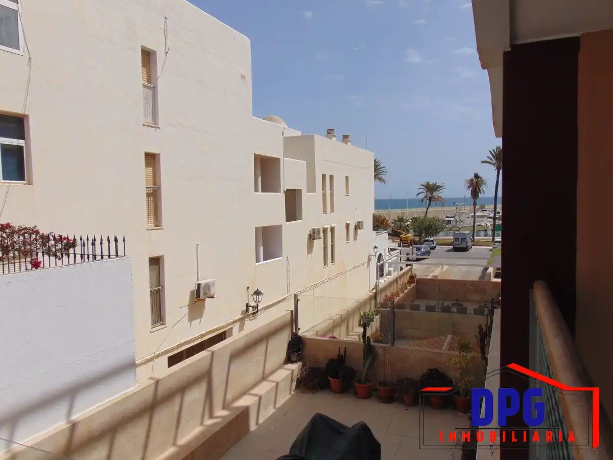 Vista exterior de Apartamento en venta en Garrucha con Aire acondicionado, Terraza y Amueblado