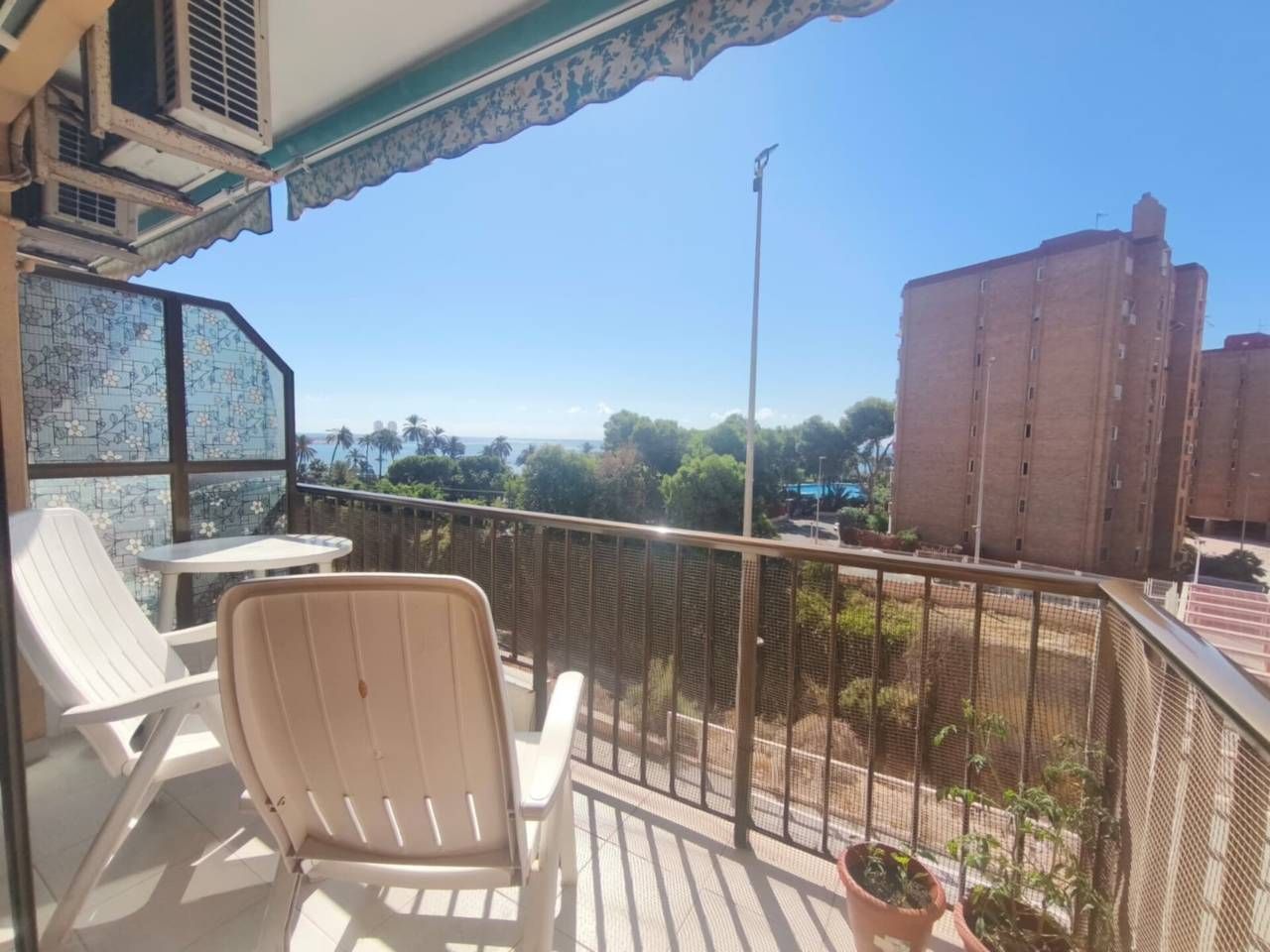 Terraza de Piso en venta en Alicante / Alacant con Balcón