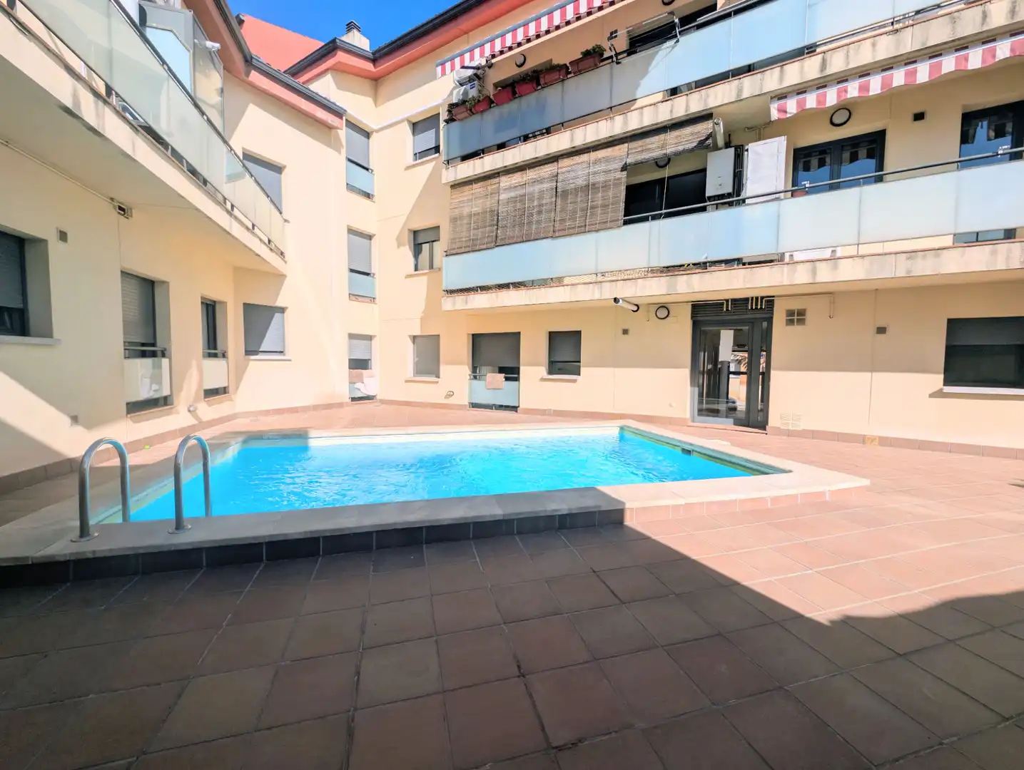 Swimming pool of Duplexes for sale in Terrassa  with Air Conditioner, Terrace and Balcony