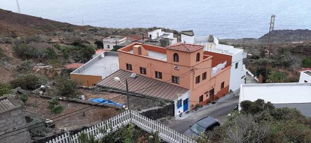 Casa-chalet en Venta en Valentina Hernández en Frontera