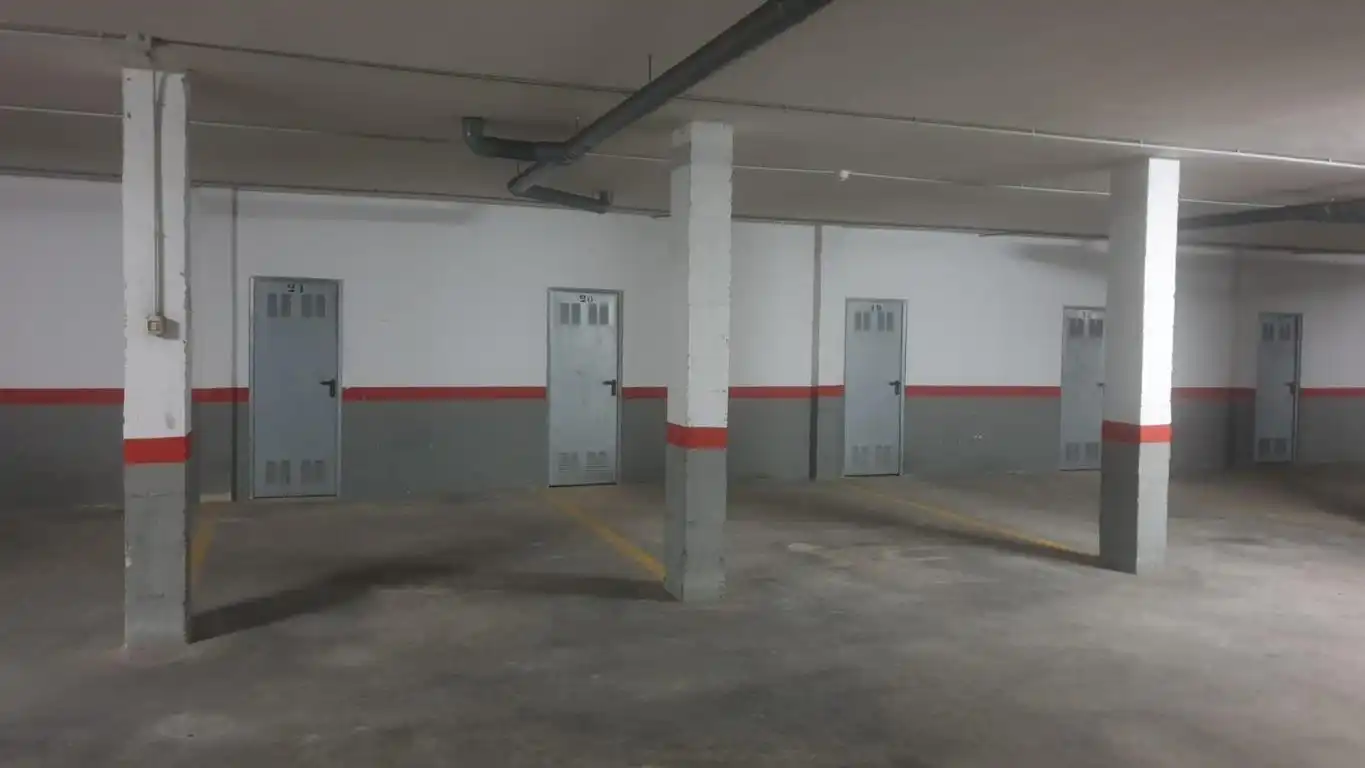 Parking de Planta baja en venta en Orihuela con Aire acondicionado, Calefacción y Jardín privado