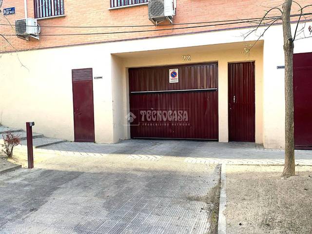 Garaje en Venta en Portazgo