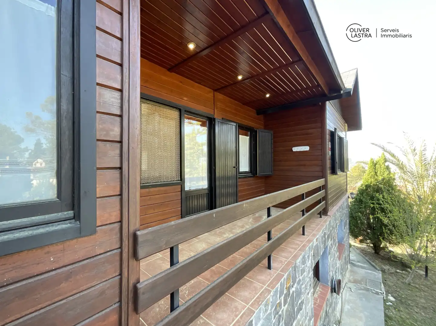 Vista exterior de Casa o chalet en venta en Sant Andreu de la Barca con Aire acondicionado, Calefacción y Jardín privado