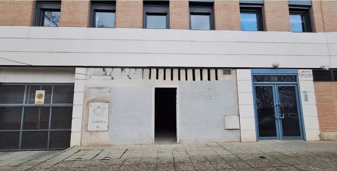 Gewerbefläche zum Verkauf in Paseo de la Rosa 12, imagen 3