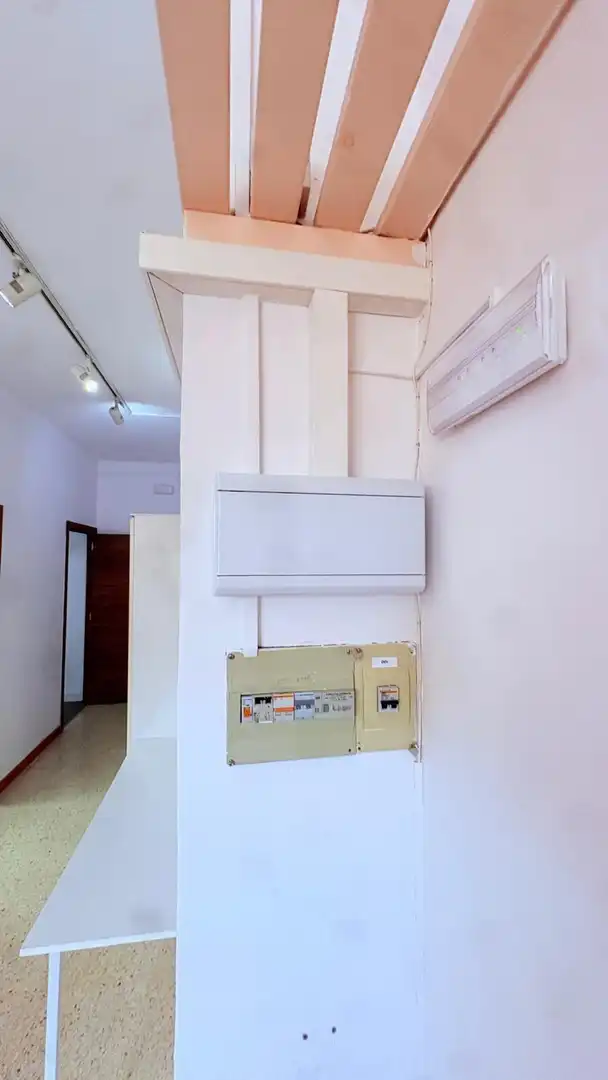 Local comercial de lloguer a Poble, imagen 30