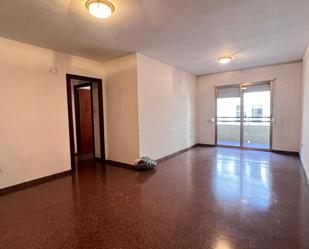 Sala d'estar de Pis en venda en Alaquàs amb Jardí privat i Balcó
