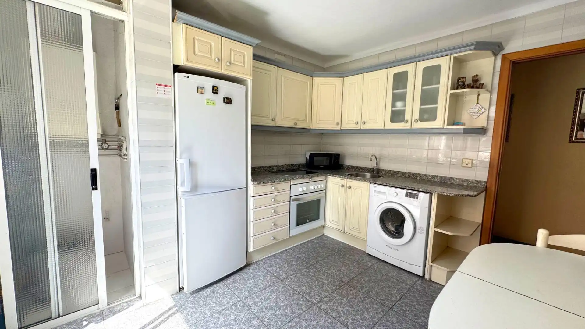 Piso con ascensor en venta en Los Castros, imagen 10