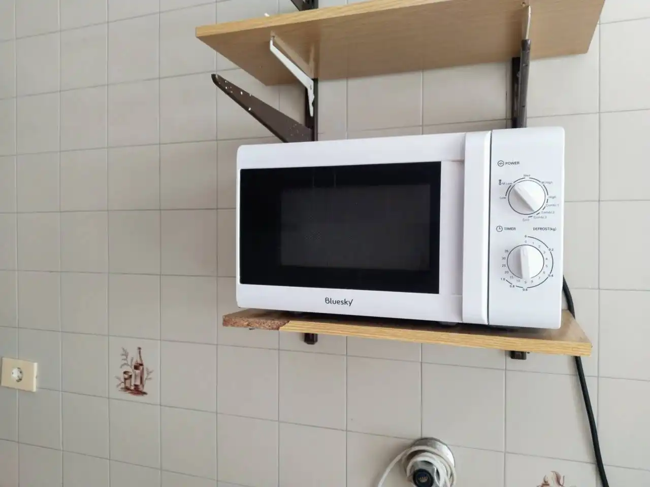 Kitchen of Flat for rent in Burgos  with Heating, Parquet flooring and Terrace