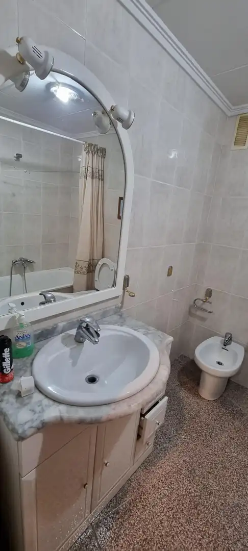 Baño de Piso en venta en Cullera con Aire acondicionado, Amueblado y Balcón