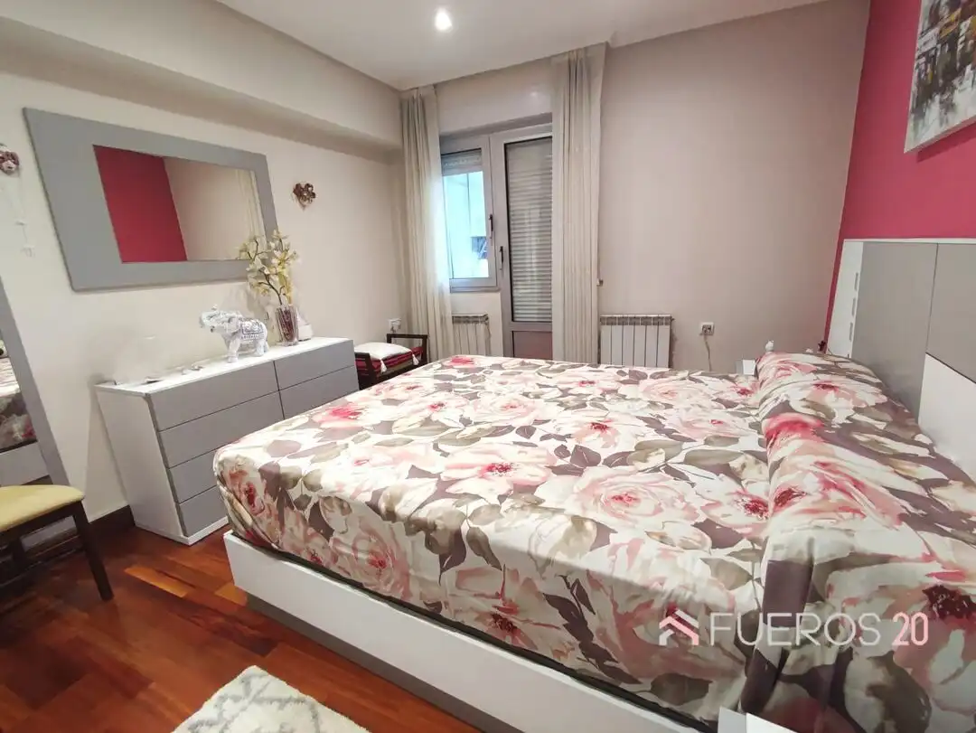 Bedroom of Flat for sale in Rontegui - Pormetxeta