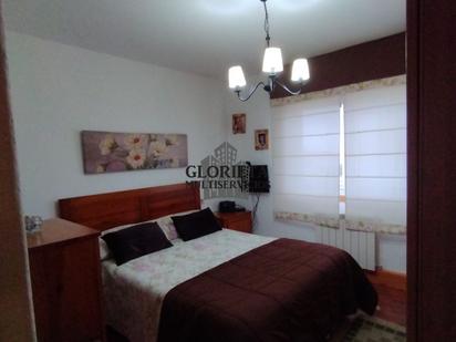 Bedroom of Single-family semi-detached for sale in Vigo   with Heating, Terrace and Oven