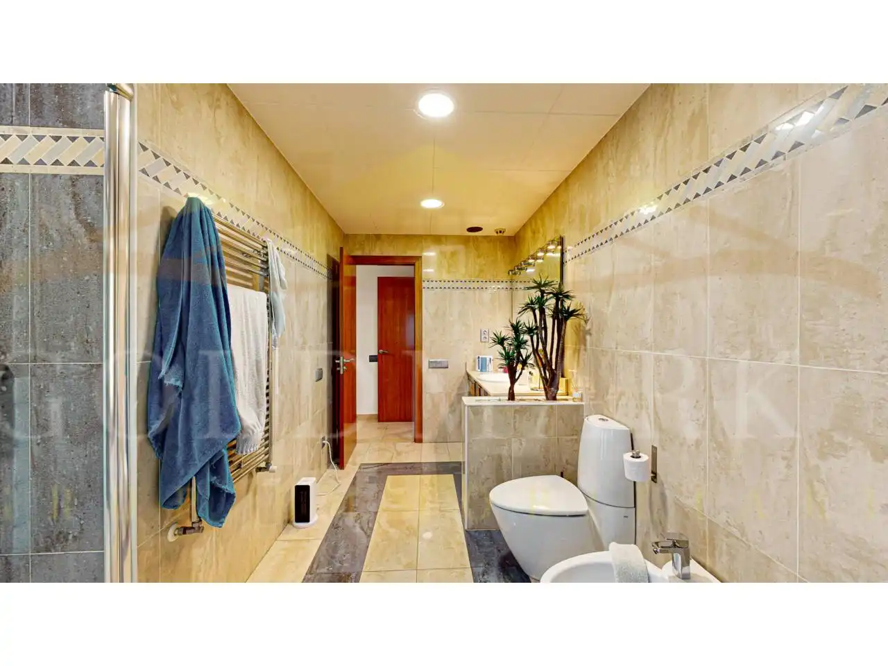 Bany de Casa o xalet en venda en Sabadell amb Aire condicionat, Jardí privat i Terrassa