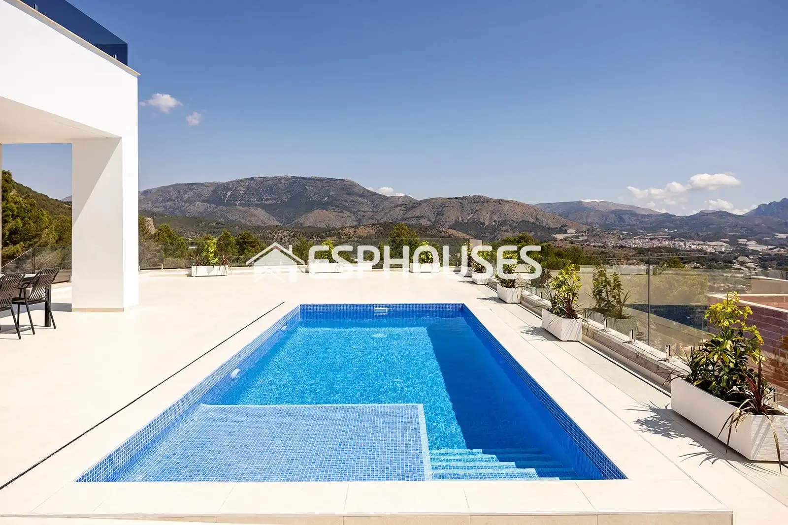 Detached house with terrace for sale in Casco urbano, imagen 2