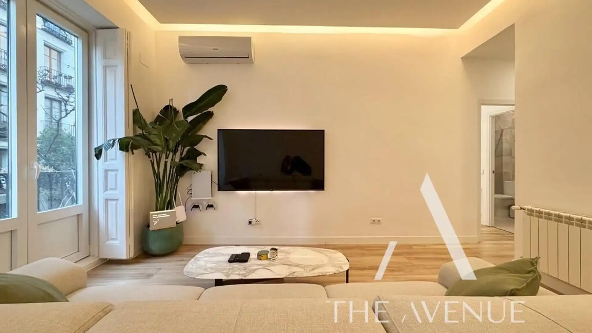 Sala de estar de Piso en venta en  Madrid Capital con Aire acondicionado, Calefacción y Balcón