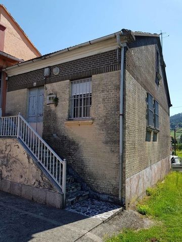 Exterior view of Single-family semi-detached for sale in Neda