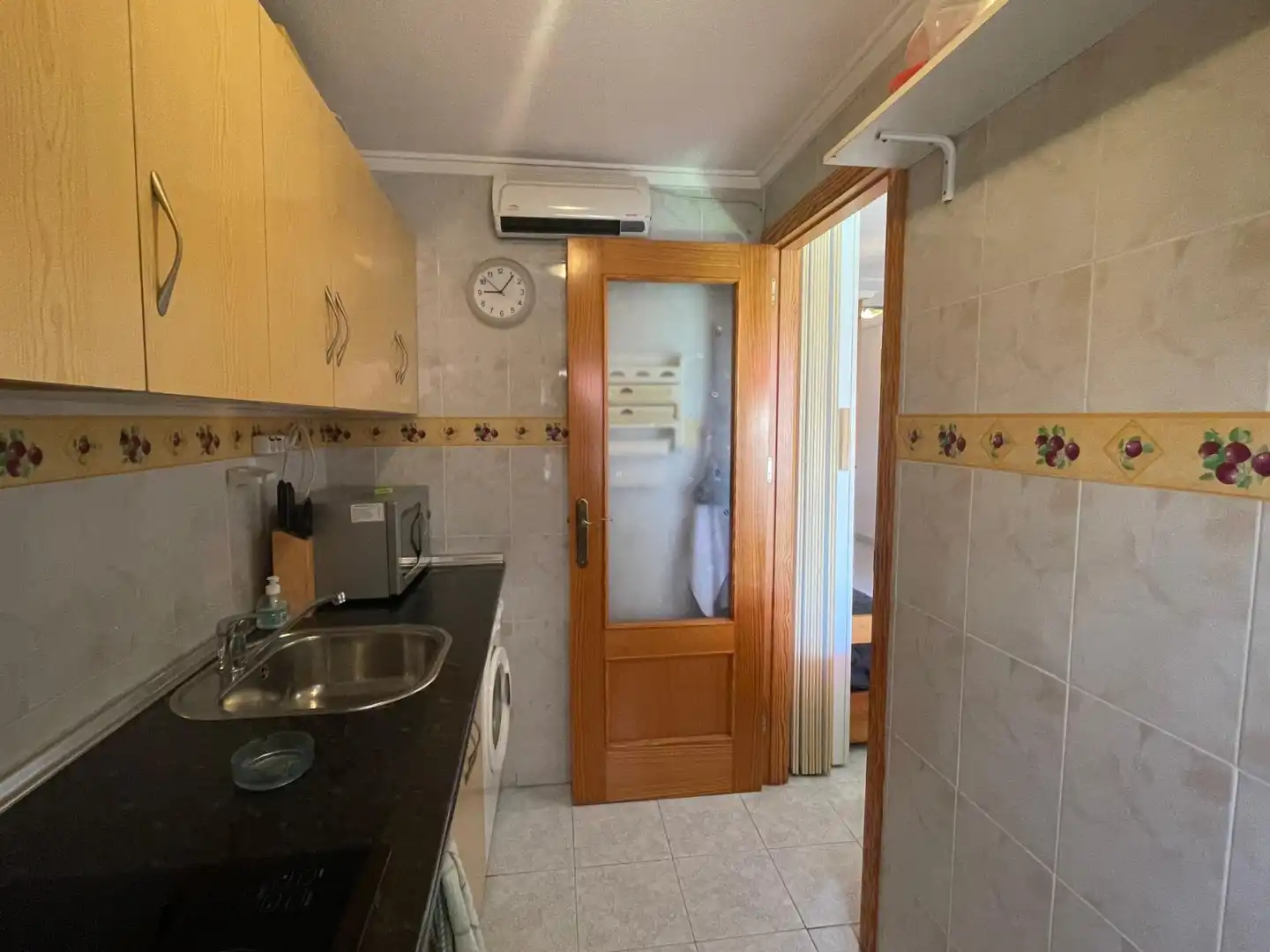 Cocina de Ático de alquiler en Torrevieja con Aire acondicionado, Calefacción y Terraza