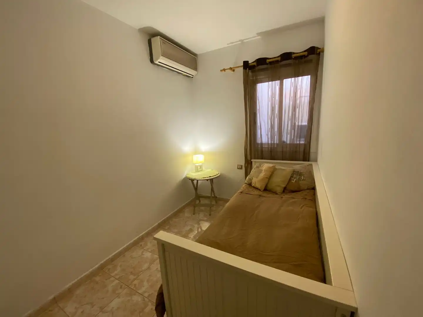 Habitación de Piso de alquiler en Granadilla de Abona con Terraza, Trastero y Amueblado