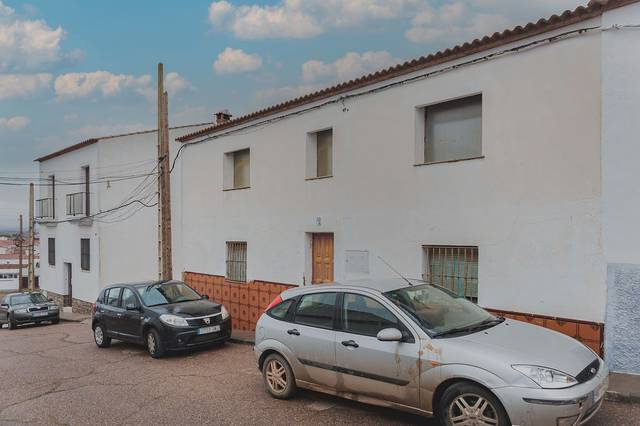Edificio en Venta en EUGENIO HERMOSO en Villagarcía de la Torre