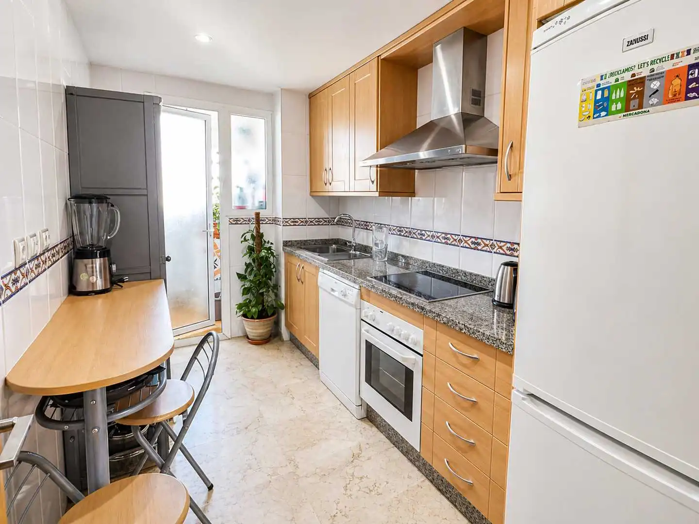 Cocina de Apartamento en venta en Torrox con Aire acondicionado, Calefacción y Terraza