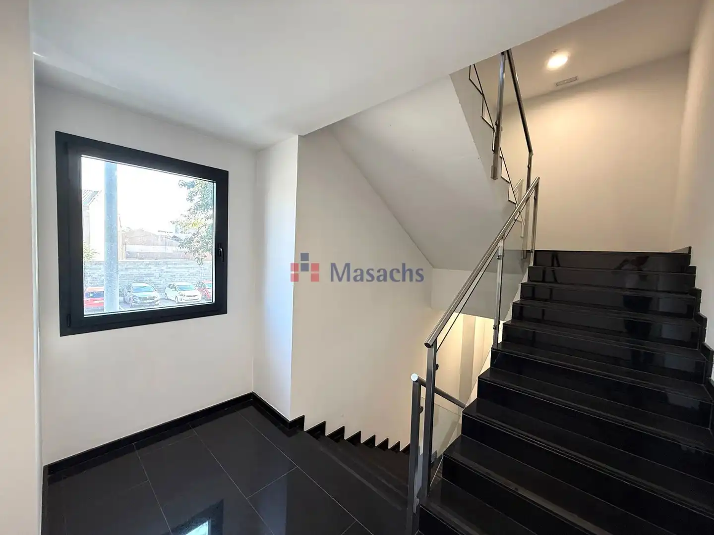 Industrial building with lift to rent in Femades, imagen 5