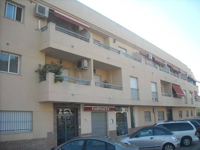 Piso en Venta en C/ Suspiro del Moro en Torrecuevas - Lomas del Gato