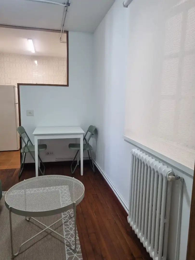 Dining room of Apartments for rent in Santiago de Compostela   with Heating, Parquet flooring and Furnished