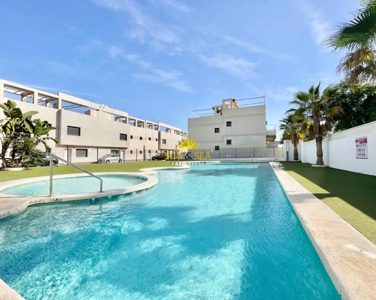 Piscina de Piso de alquiler en Pilar de la Horadada con Aire acondicionado, Calefacción y Terraza