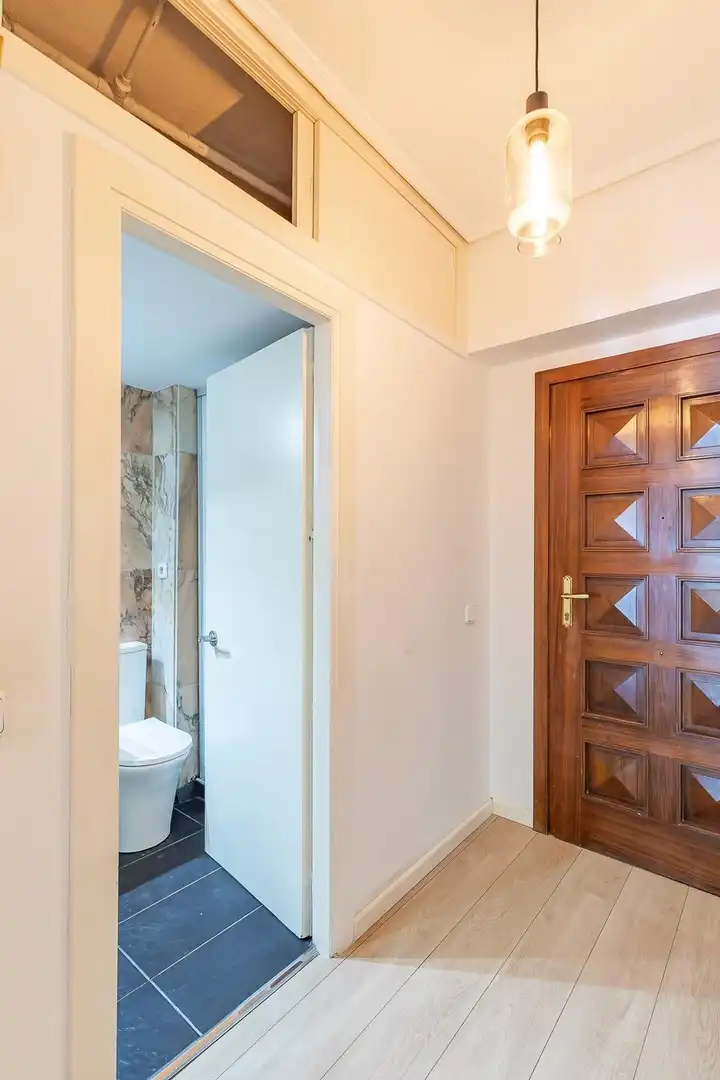 Bathroom of Apartments for rent in Madrid  with Heating and Storage room